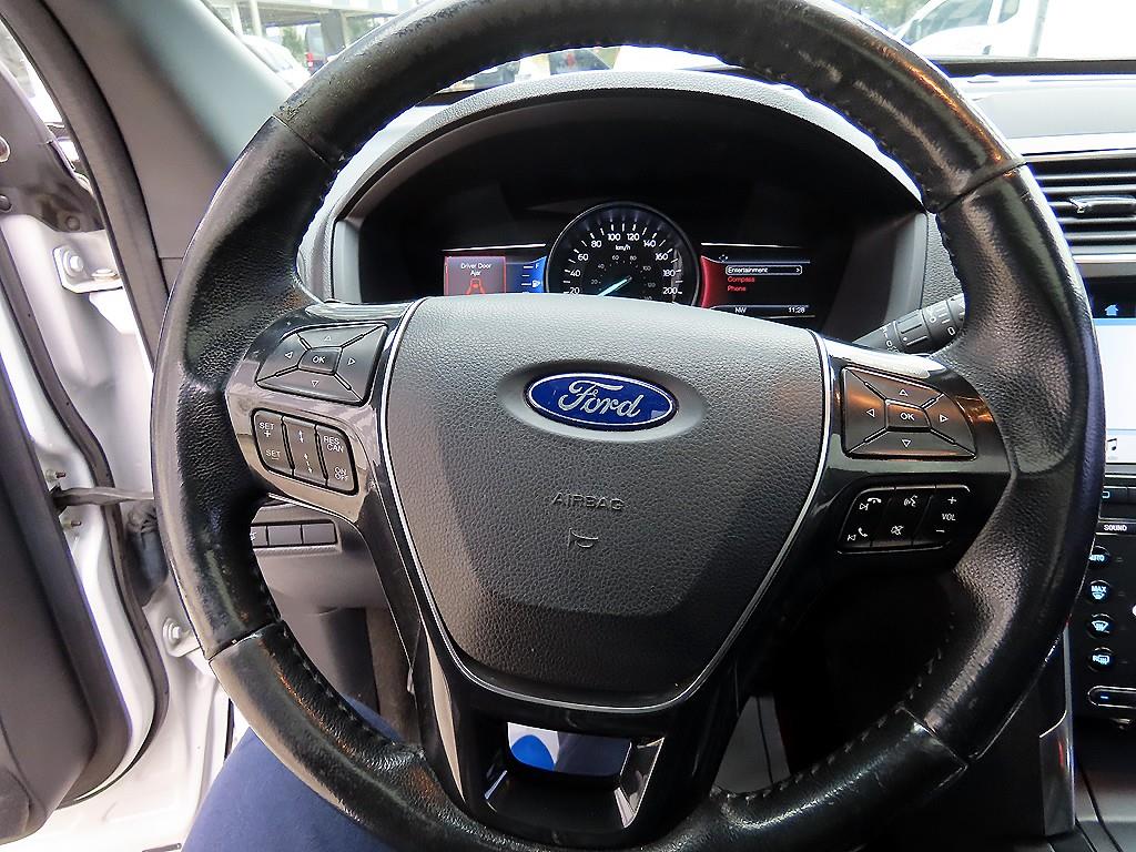 Ford Explorer - Vista 8