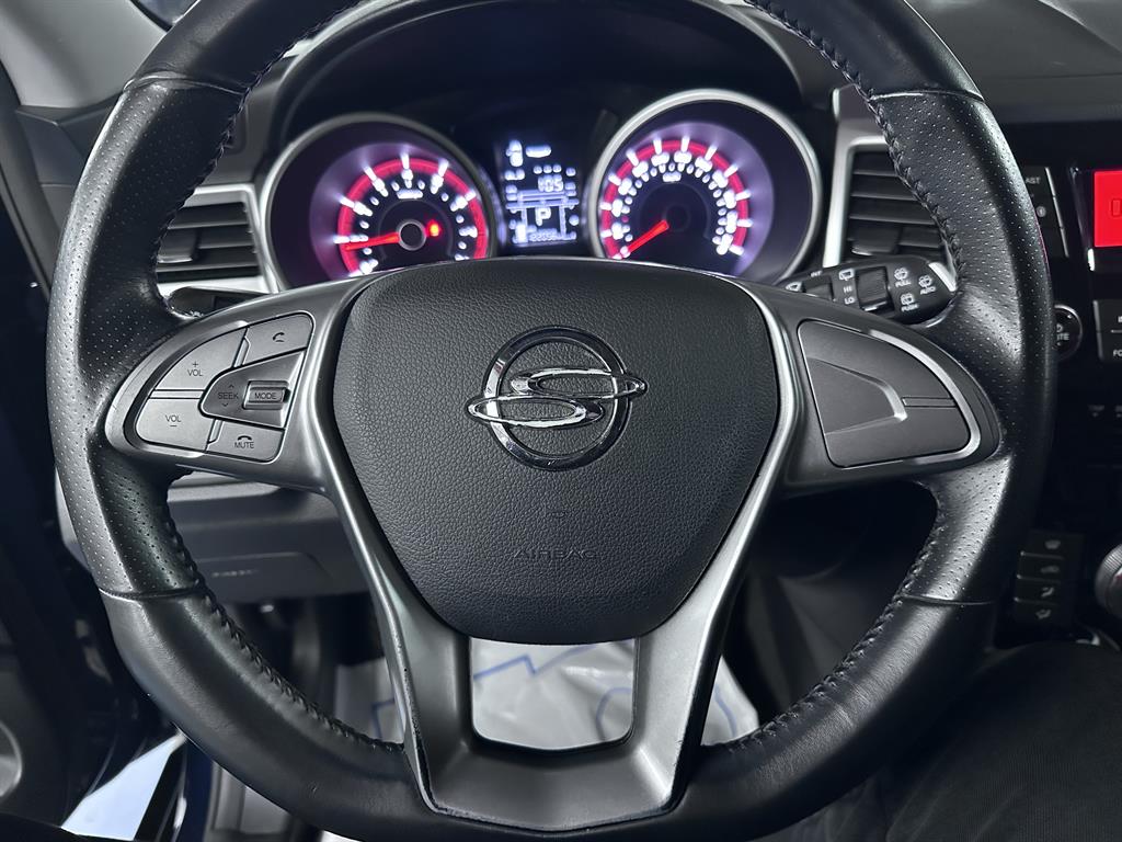 Ssangyong Tivoli - Vista 6