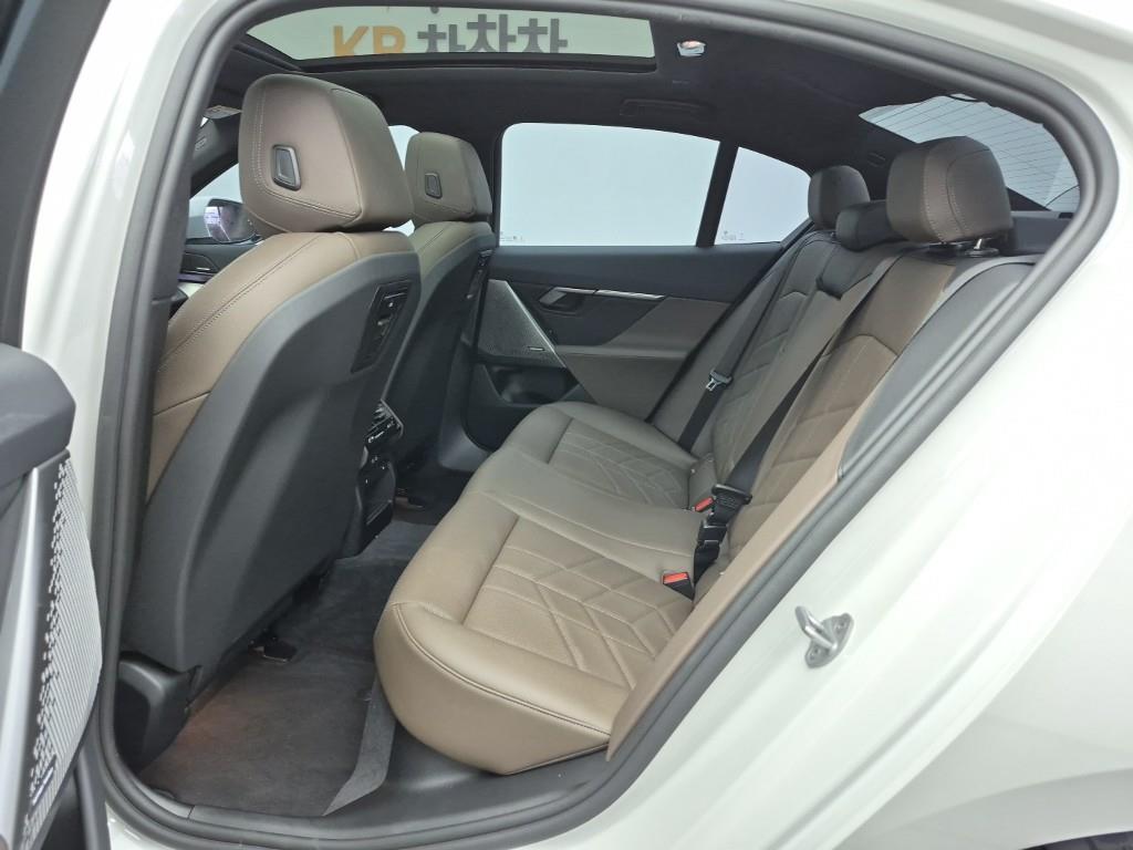 BMW 5 Series - Vista 12