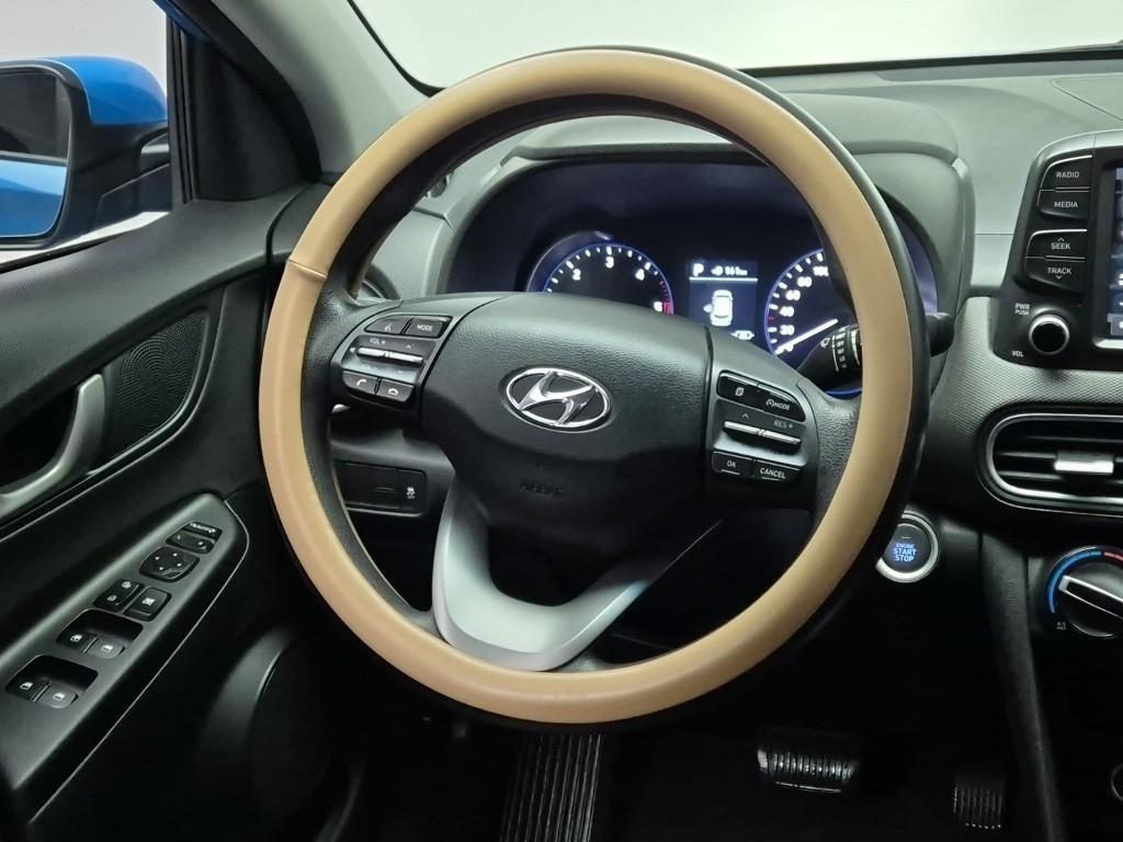 HYUNDAI Kona - Vista 9