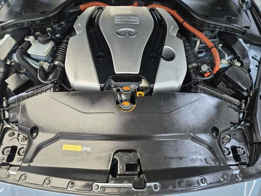 Infiniti Q - Vista 5