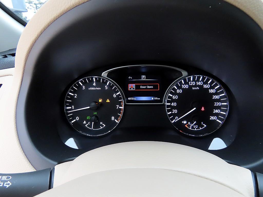 Nissan Altima - Vista 9