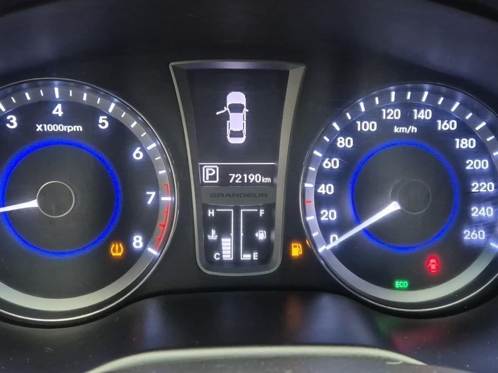 HYUNDAI Grandeur - Vista 6