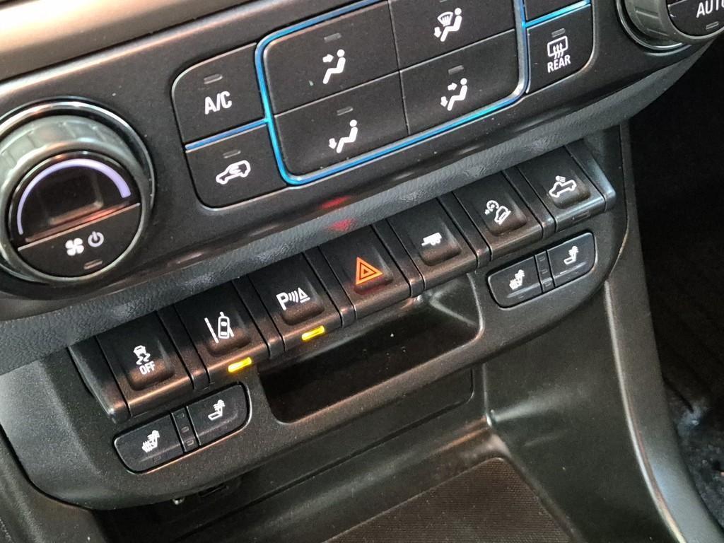 Chevrolet ?Colorado 2021 Rojo - Importación desde Corea - HF Imports Iquique - Foto 17