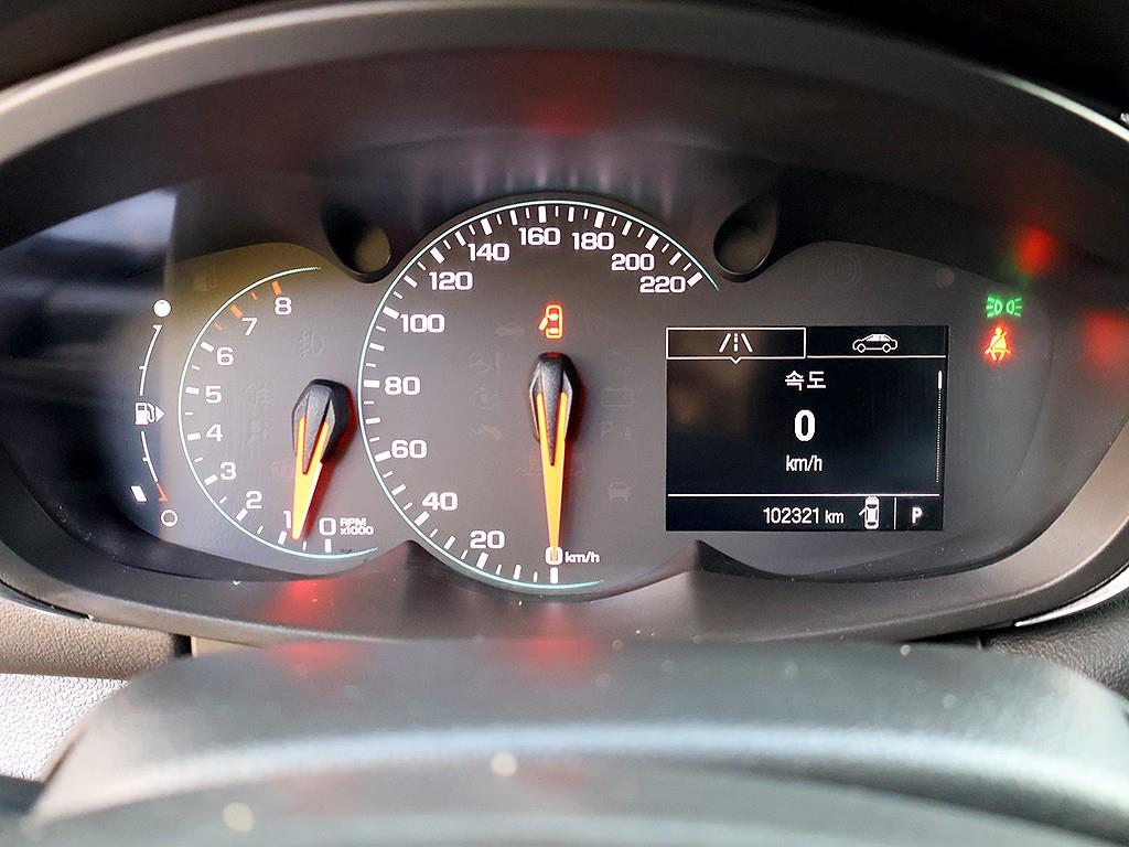 Chevrolet Trax - Vista 11