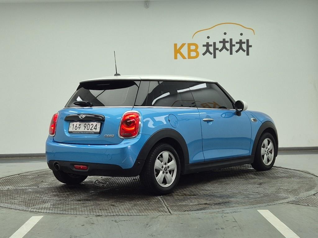 Mini Cooper - Vista 4