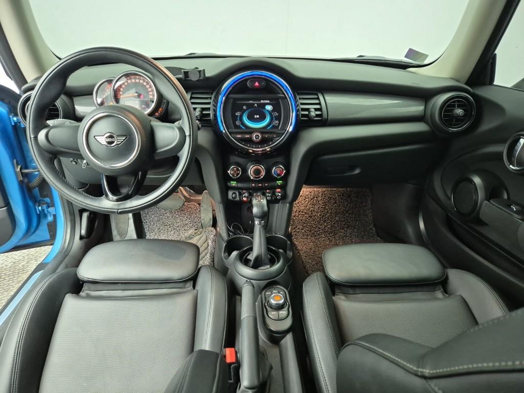 Mini Cooper - Vista 5