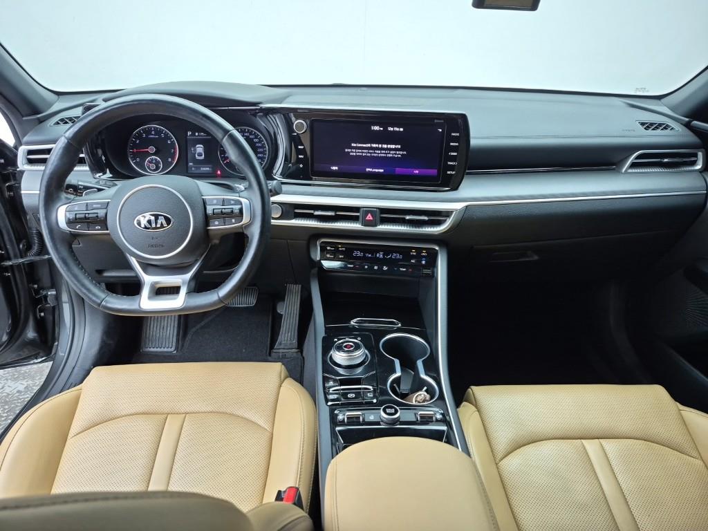 KIA K5 - Vista 5