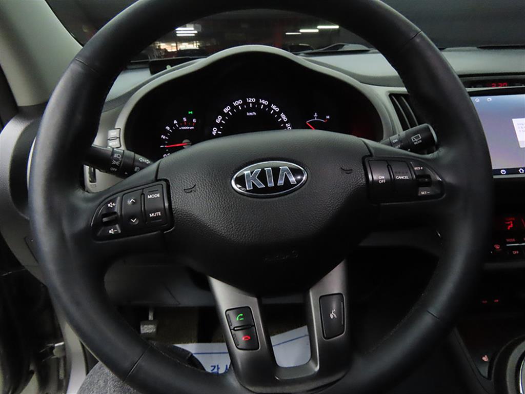 KIA Sportage - Vista 8