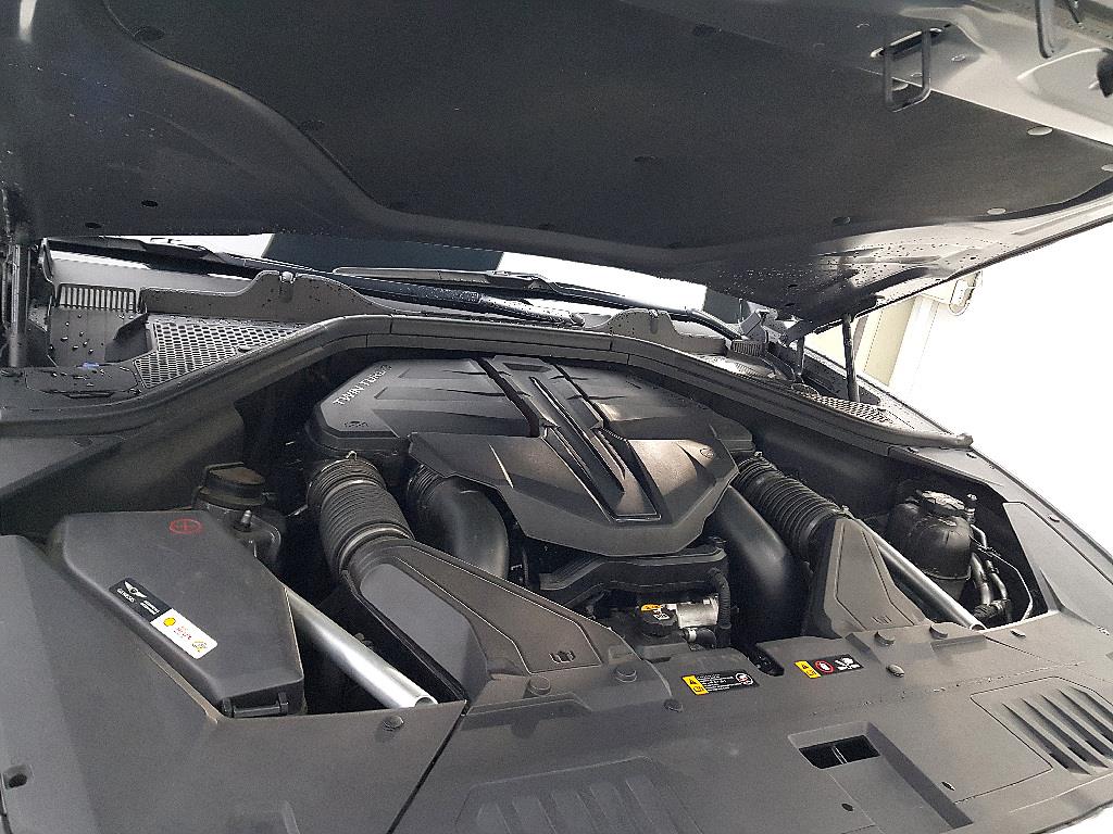 Genesis GV80 - Vista 6