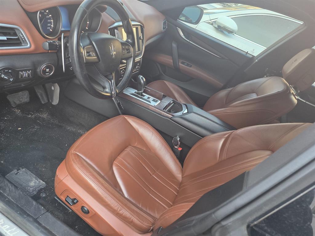 Maserati Ghibli - Vista 4