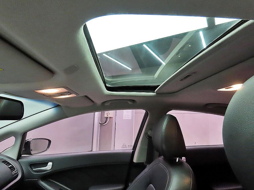 KIA K3 2015 Negro - Importación desde Corea - HF Imports Iquique - Foto 18