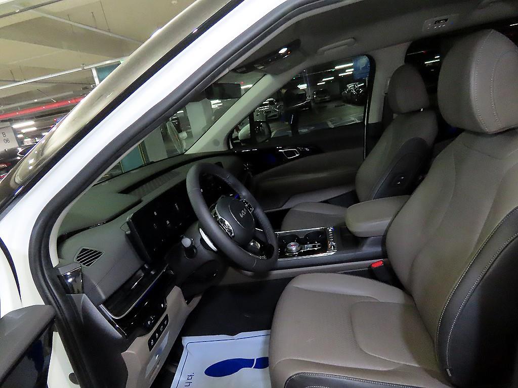 KIA Carnival - Vista 6