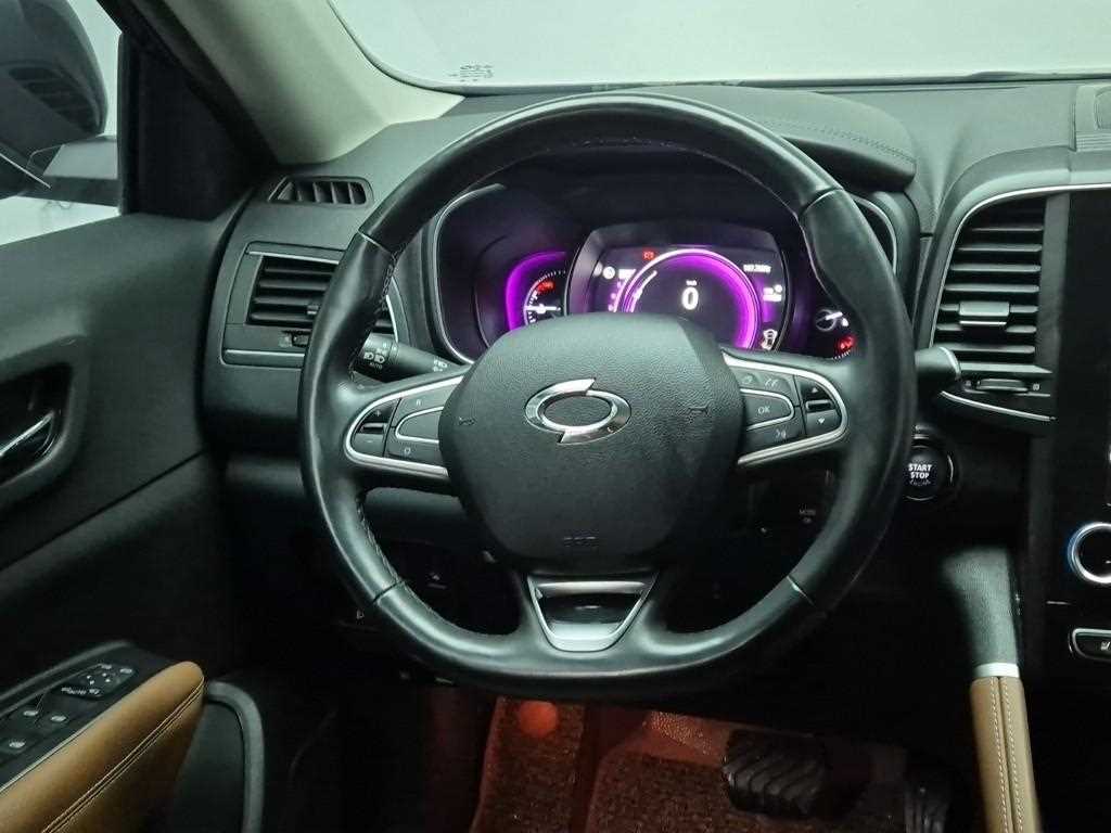 SAMSUNG QM6 - Vista 9