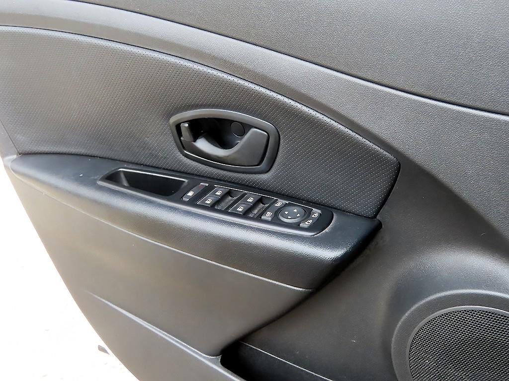 SAMSUNG SM3 - Vista 11