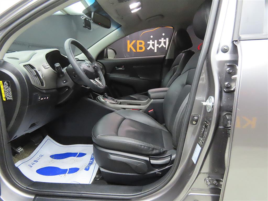 KIA Sportage - Vista 5