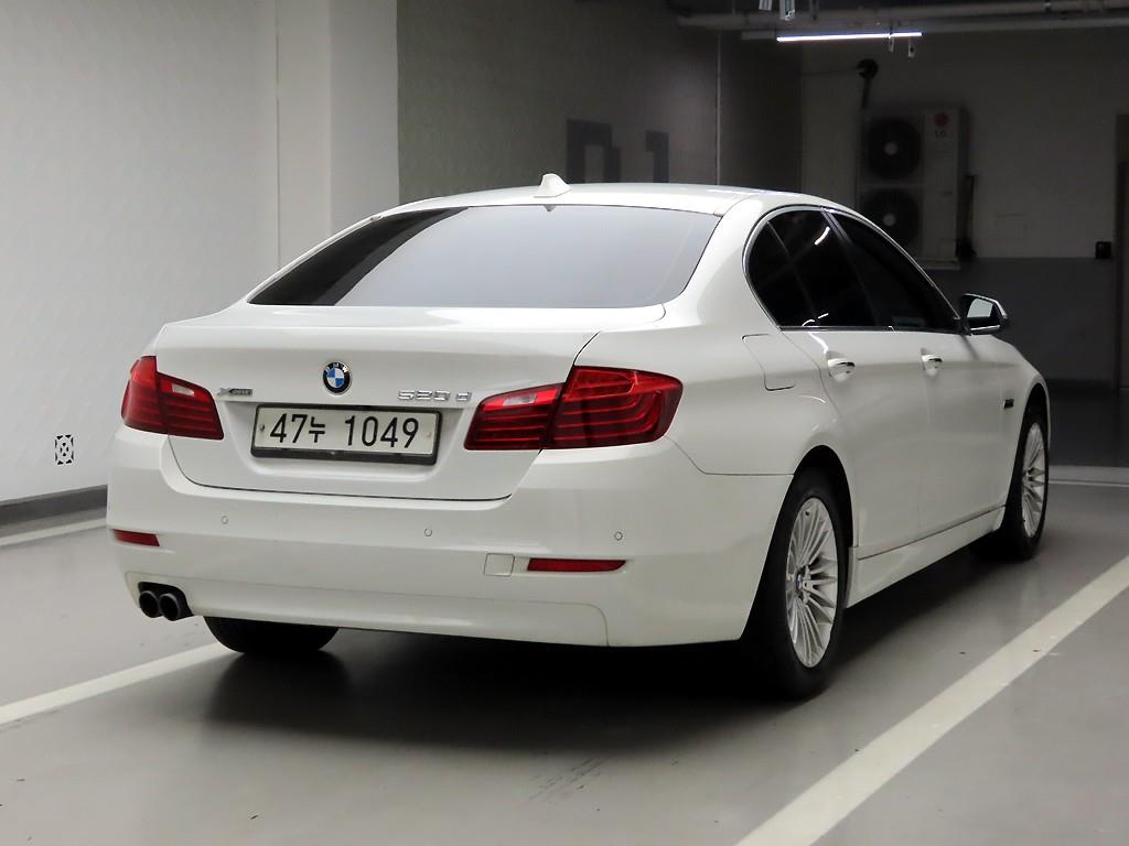 BMW 5 Series - Vista 7