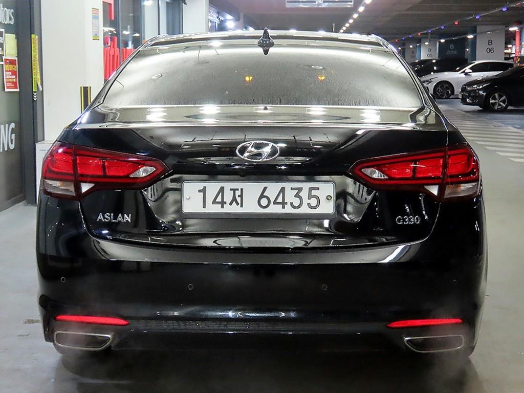 HYUNDAI Aslan - Vista 5