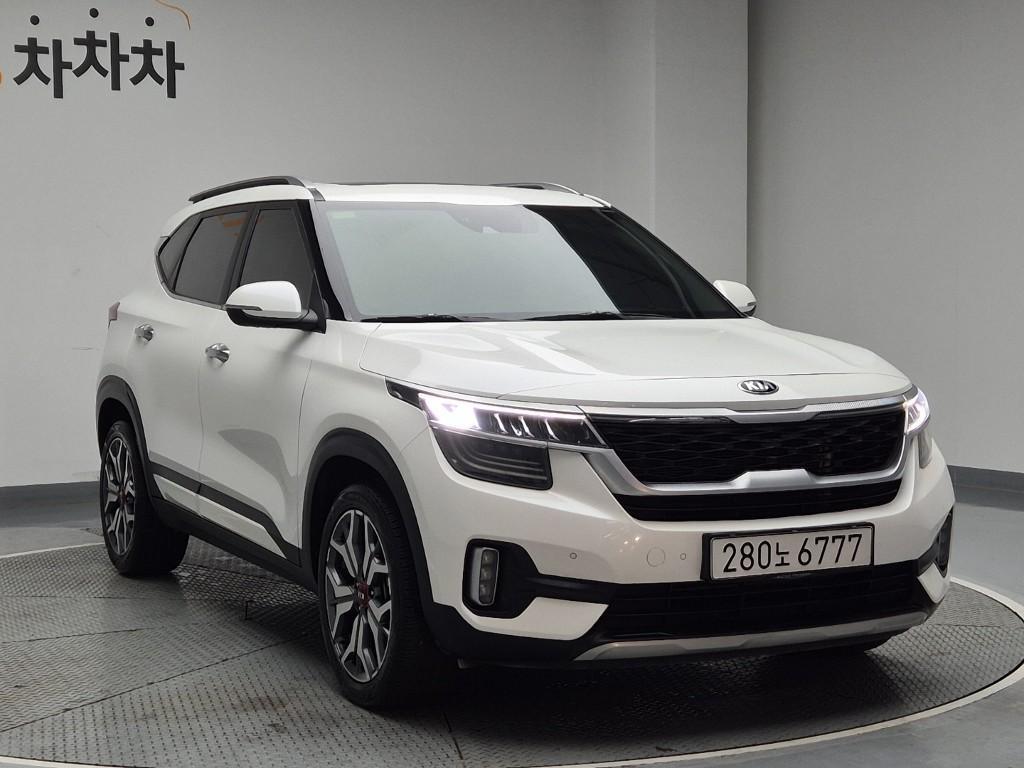 KIA Seltos - Vista 4