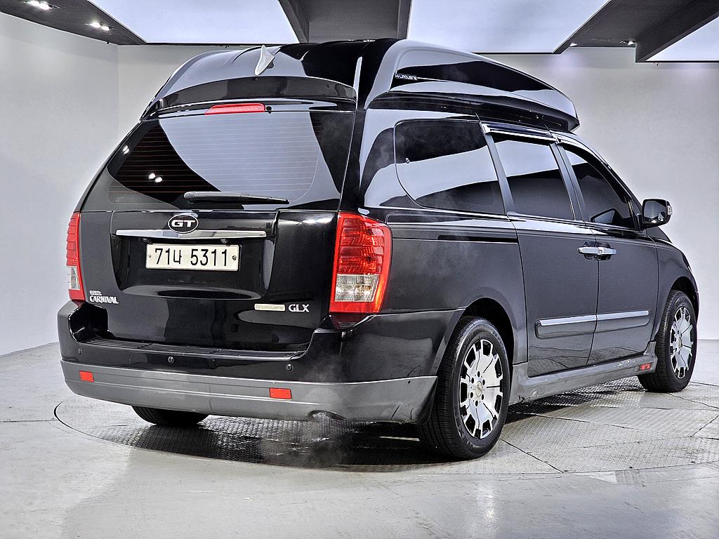 KIA Carnival - Vista 4