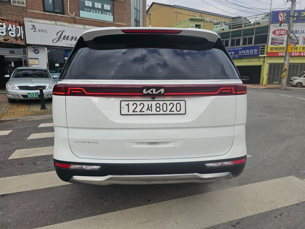 KIA Carnival - Vista 5