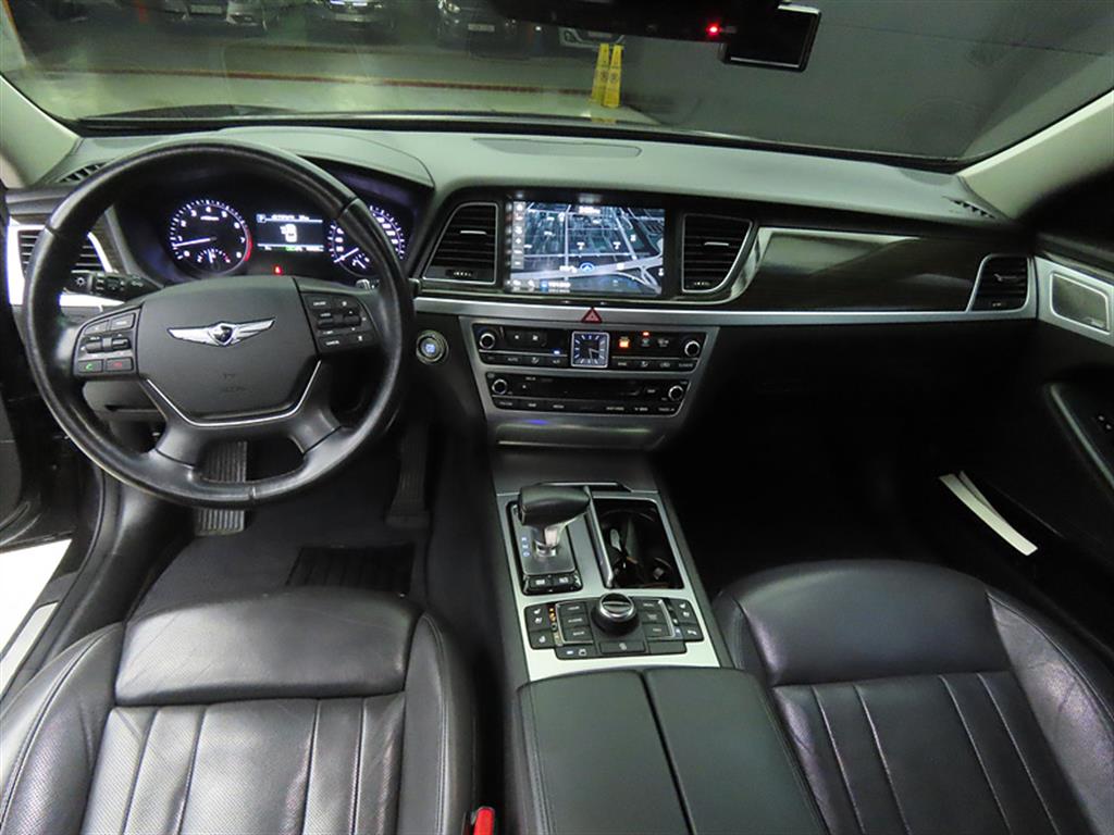 Genesis G80 - Vista 7