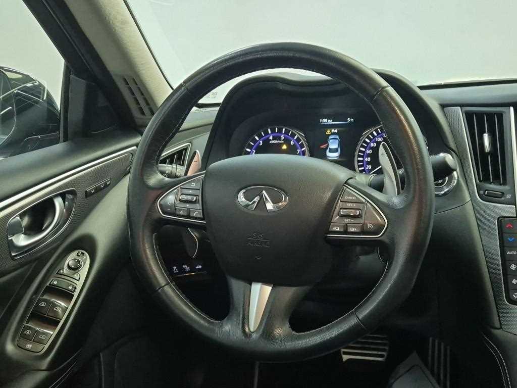 Infiniti Q - Vista 9