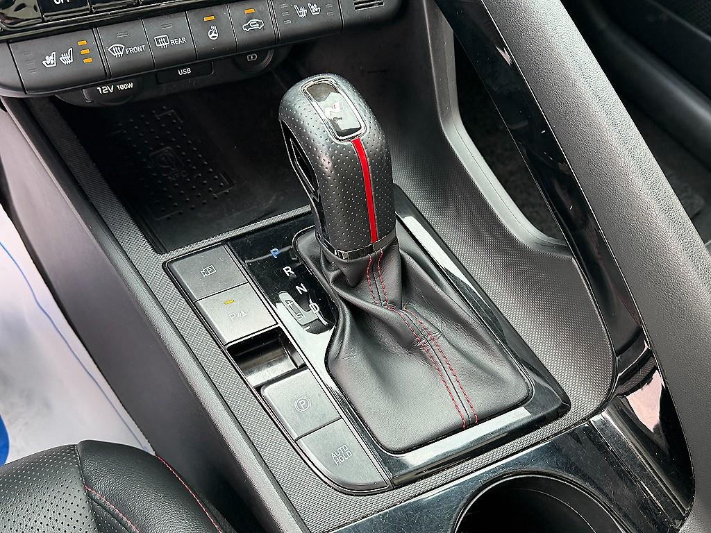 HYUNDAI Avante - Vista 11