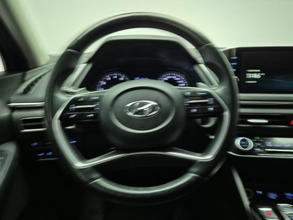 HYUNDAI Sonata - Vista 9