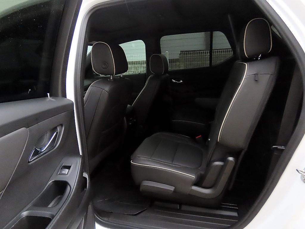 Chevrolet Travers - Vista 6