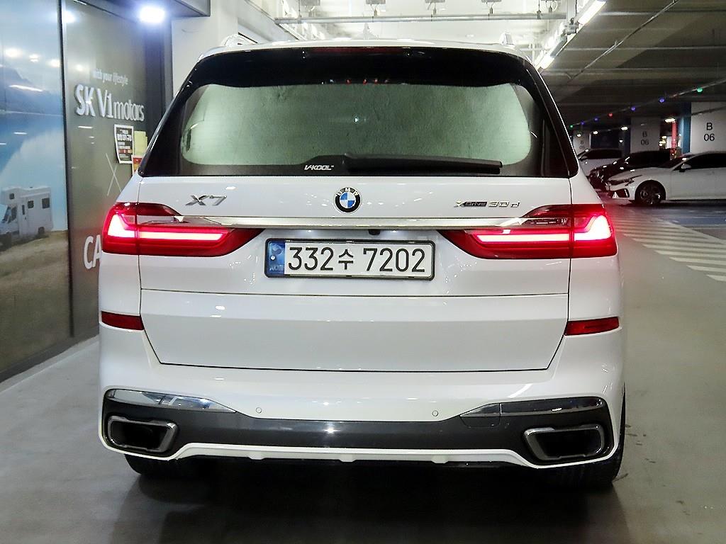 BMW X7 - Vista 5