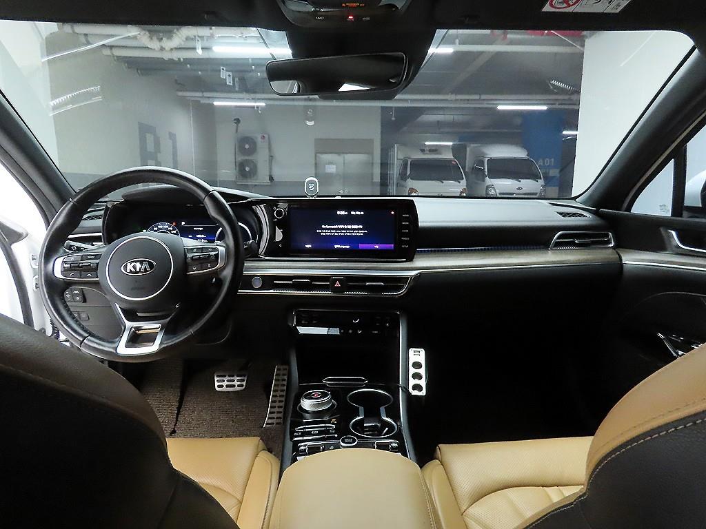 KIA K5 - Vista 8