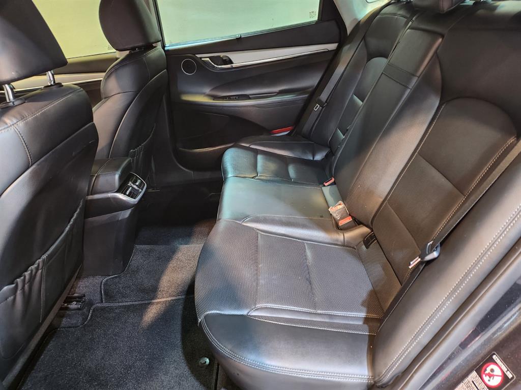 HYUNDAI Grandeur - Vista 6