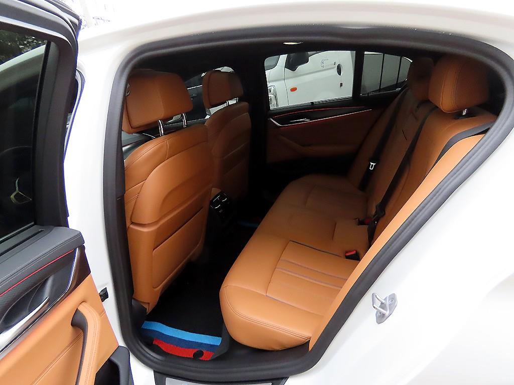 BMW 5 Series - Vista 6