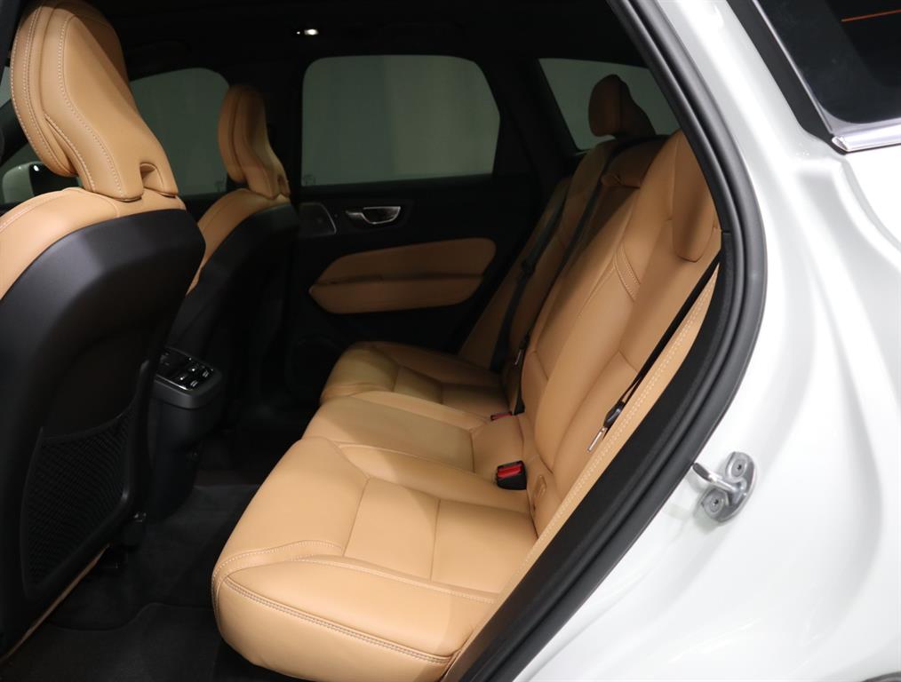 Volvo XC60 - Vista 10