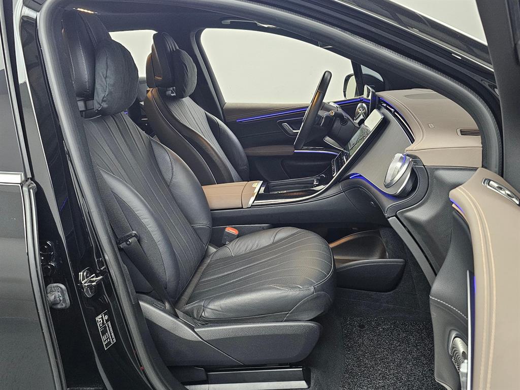 Mercedes Benz EQS - Vista 10