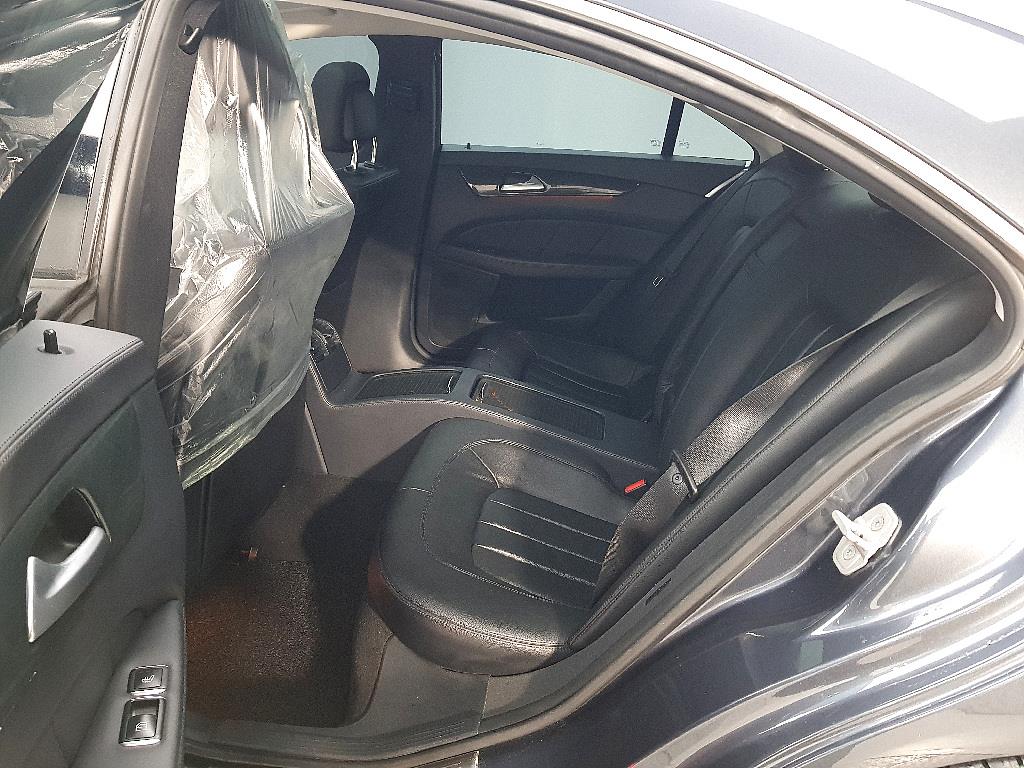 Mercedes Benz CLS Class - Vista 9