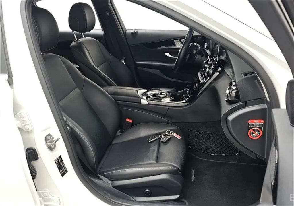 Mercedes Benz C Class 2019 Blanco - Importación desde Corea - HF Imports Iquique - Foto 14