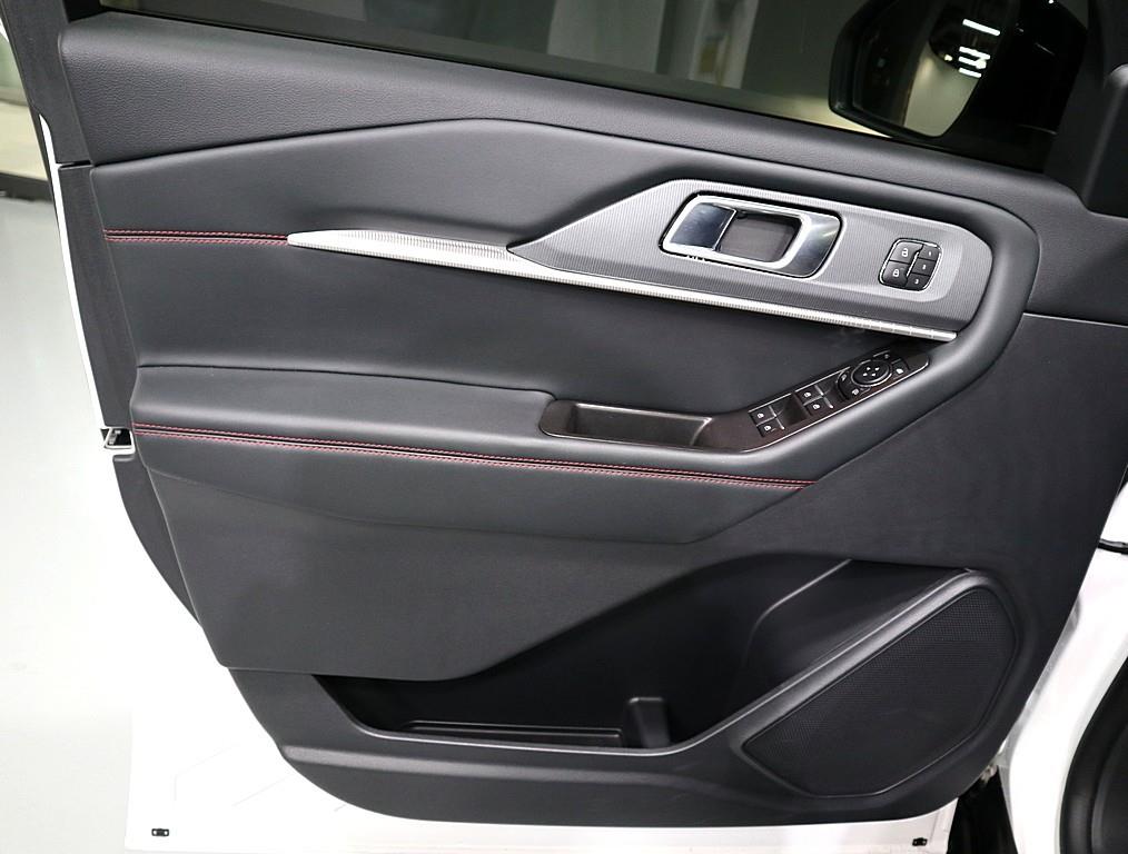 Ford Explorer - Vista 8