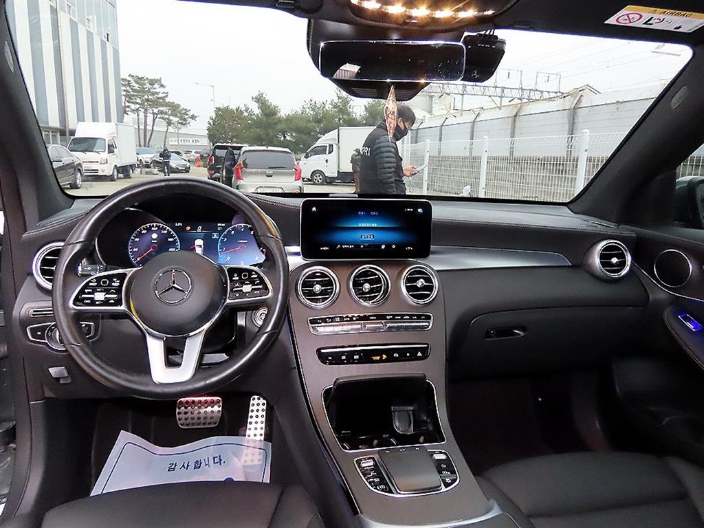 Mercedes Benz GLC Class - Vista 7