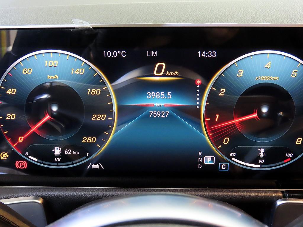 Mercedes Benz GLB Class - Vista 9