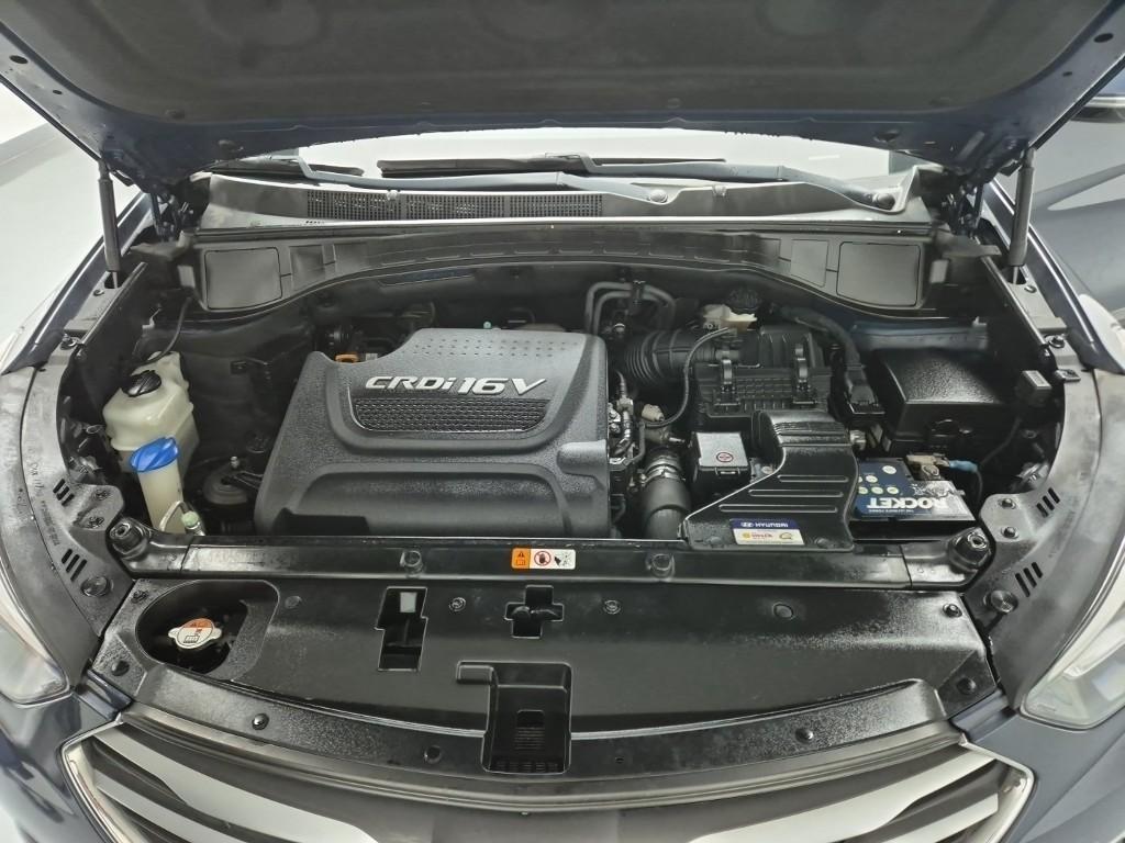 HYUNDAI Santa Fe - Vista 5