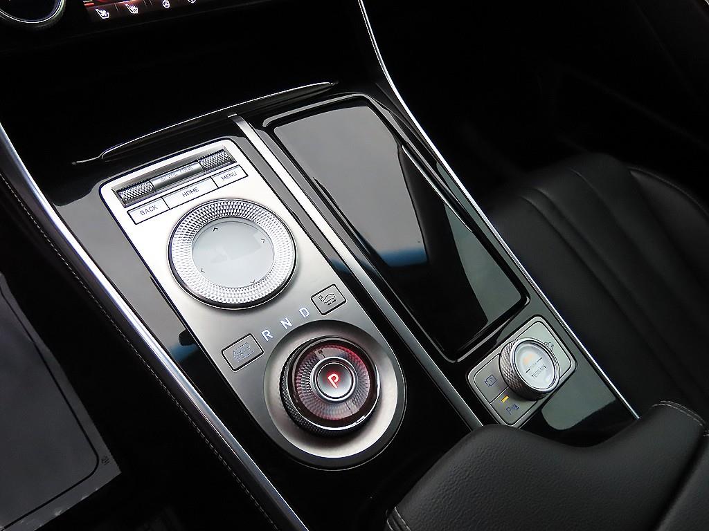 Genesis GV80 - Vista 11