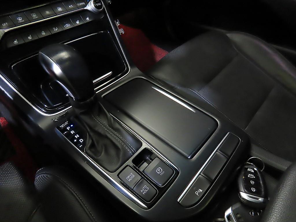 HYUNDAI Grandeur - Vista 12