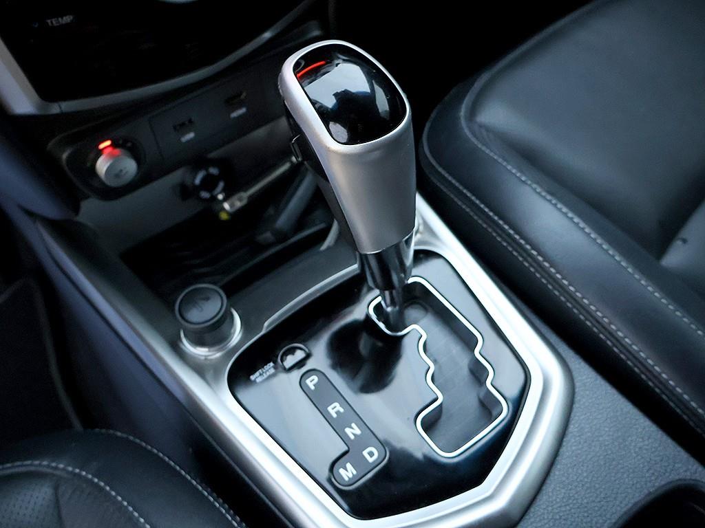 Ssangyong Tivoli - Vista 11