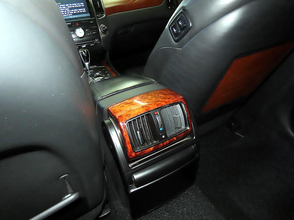 HYUNDAI Equus 2010 Negro - Importación desde Corea - HF Imports Iquique - Foto 16