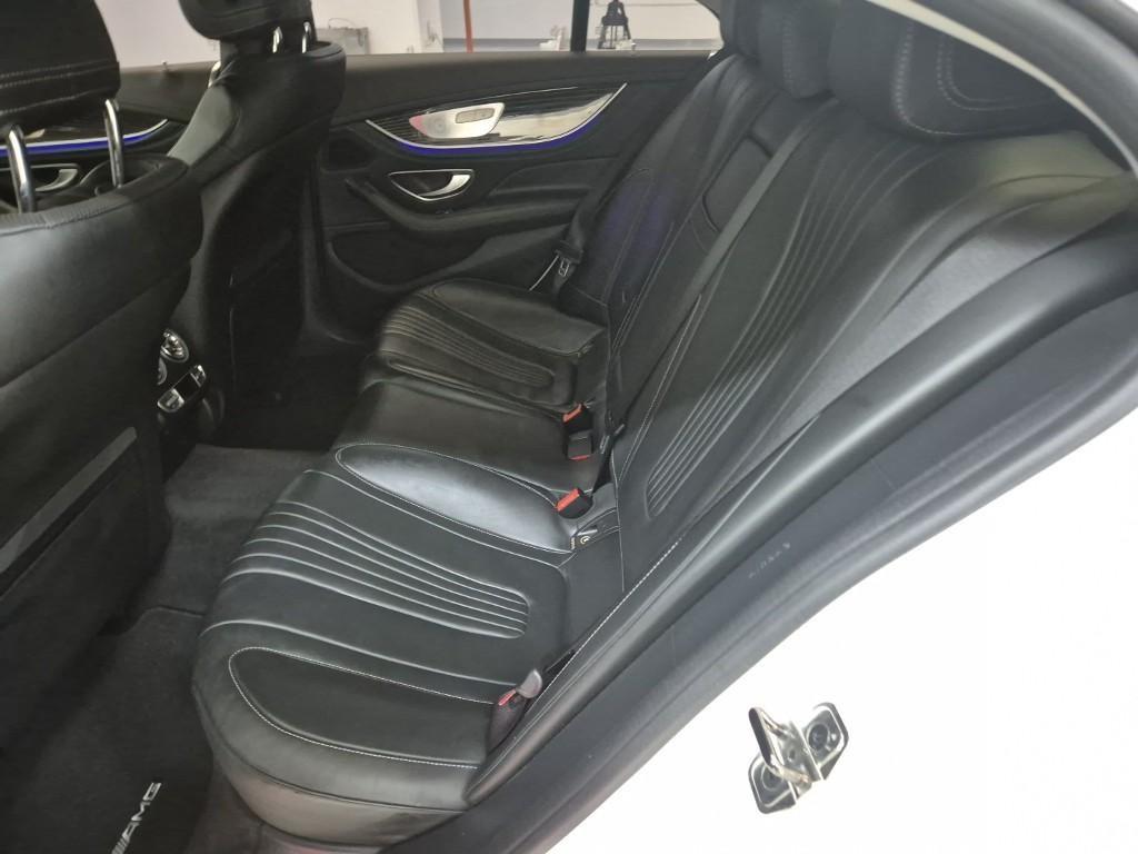 Mercedes Benz CLS Class - Vista 12