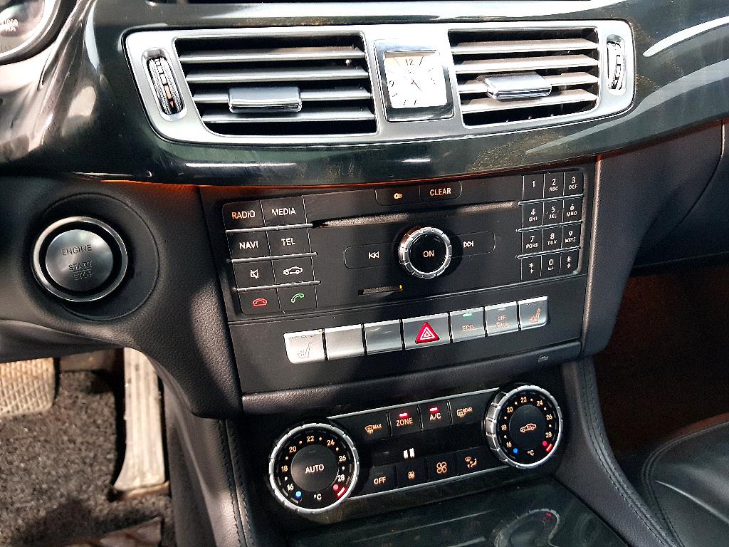 Mercedes Benz CLS Class - Vista 11