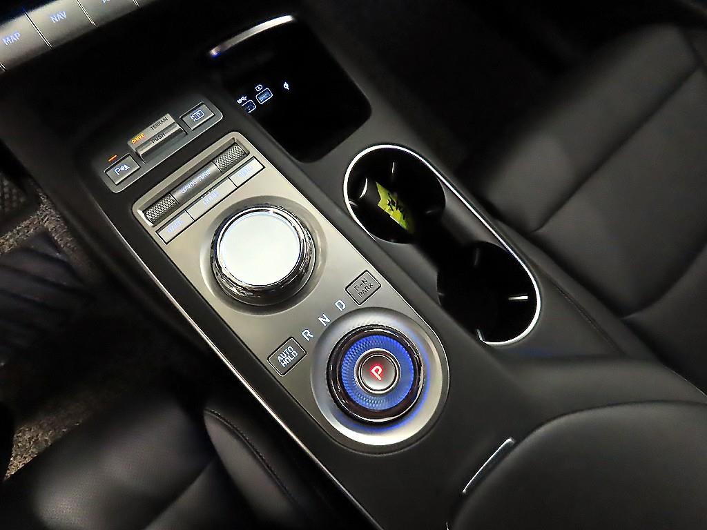 Genesis GV70 - Vista 10