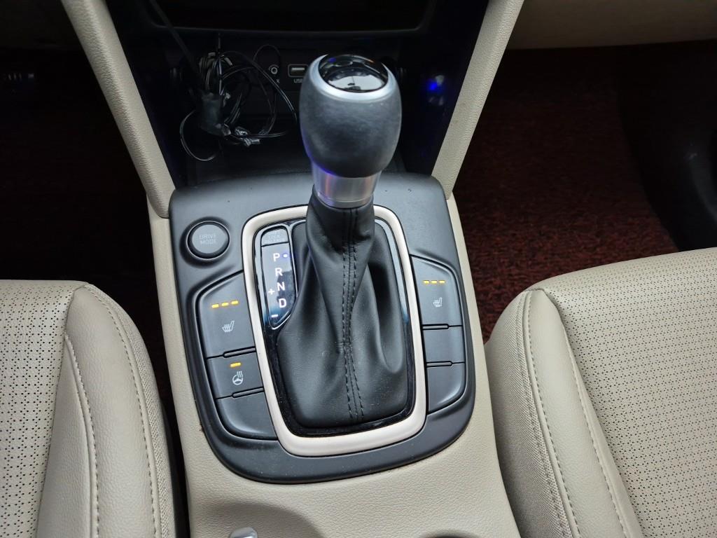 HYUNDAI Kona - Vista 8